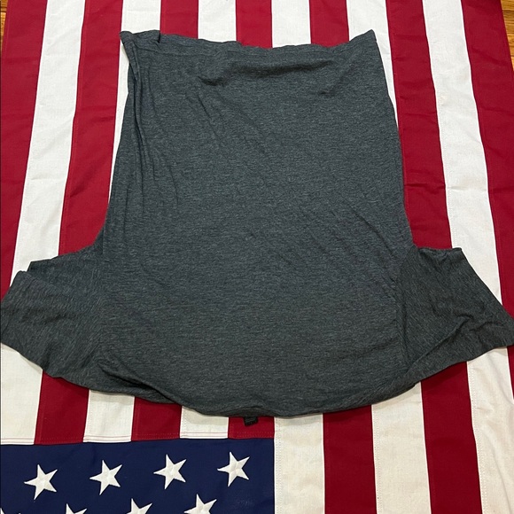 Gildan Charcoal Graphic Men's T-Shirt - Picture 4 of 5